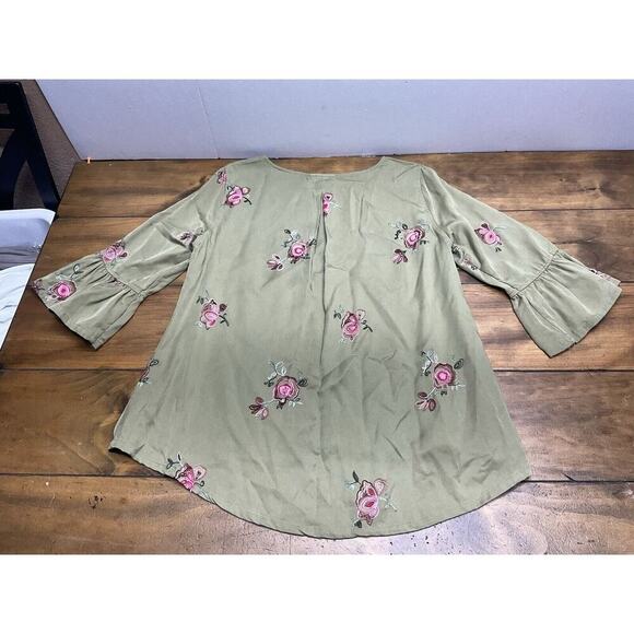John Mark Women's M Olive Green Floral Embroidered Tunic Top 3/4 Bell Sleeve - Picture 11 of 11